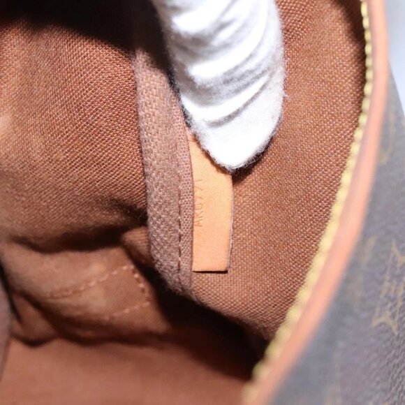 LOUIS VUITTON Monogram Saumur 35 Shoulder Bag - Picture 15 of 15